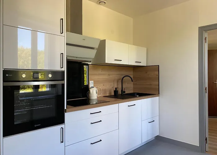 Appartement T4 Et Parking A 3Km Du Futuroscope